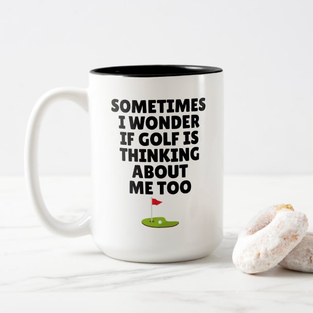 Caneca De Café Em Dois Tons Presente de Citação Divertida de Golfe Pensando em (Com Donut)