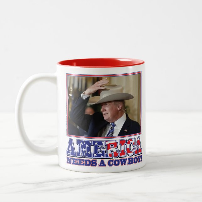 Caneca De Café Em Dois Tons Presidente Trump American Cowboy (Esquerda)
