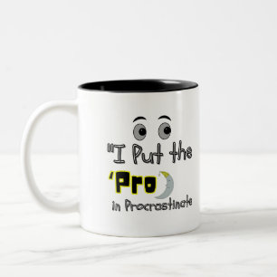 Caneca De Café Em Dois Tons Pro em Procrastinato - Preguiçoso, mas lendário