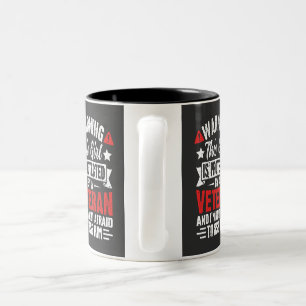 Caneca De Café Em Dois Tons Protegida Por Uma Veterana Orgulhosa Filha Veteran