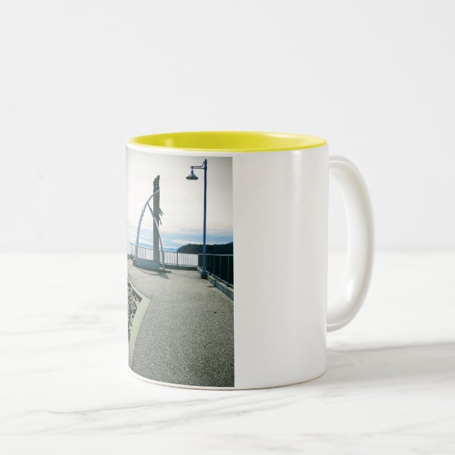 Caneca De Café Em Dois Tons quai de bergeronnes village (Frente Esquerda)