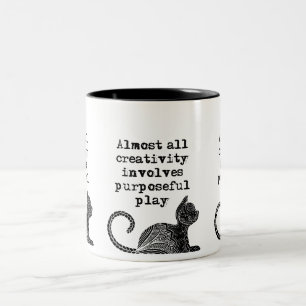 Caneca De Café Em Dois Tons Quase toda criatividade envolve uma brincadeira pr