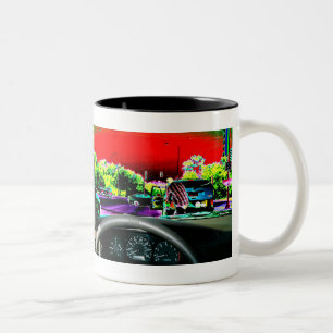 Caneca De Café Em Dois Tons Que está em sua caneca? - opinião do carro