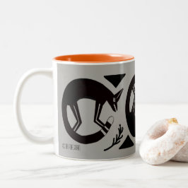 Caneca De Café Em Dois Tons Raposas e flores antigas na cinza/caneca de laranj