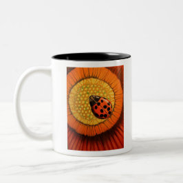 Caneca De Café Em Dois Tons Red Ladybug na Flor