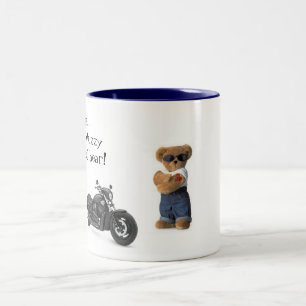 Caneca De Café Em Dois Tons Refrigere o urso com um passeio agradável