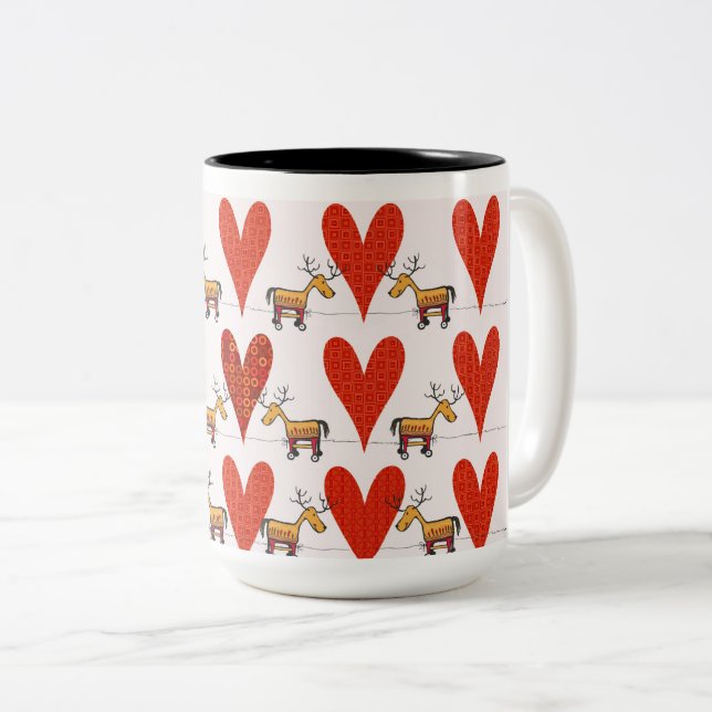 Caneca De Café Em Dois Tons Reindeer e Corações (Frente Esquerda)