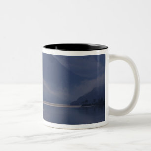 Caneca De Café Em Dois Tons Reino Unido, Escócia. Loch Duich