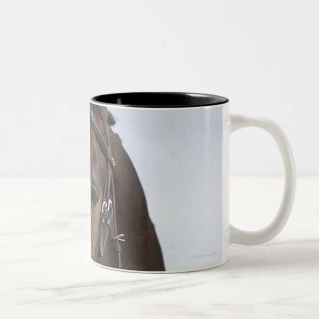 Caneca De Café Em Dois Tons retrato do cavalo marrom (Direita)
