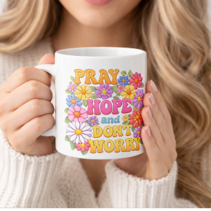 Caneca De Café Em Dois Tons REZE ESPERE NÃO SE PREOCUPE Flores de São Padre Pi