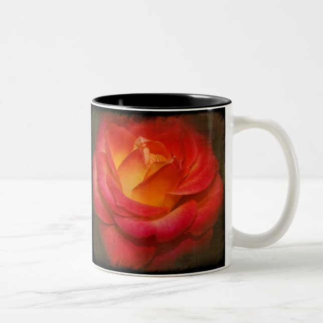 Caneca De Café Em Dois Tons Rosa de chamamento no pergaminho (Direita)