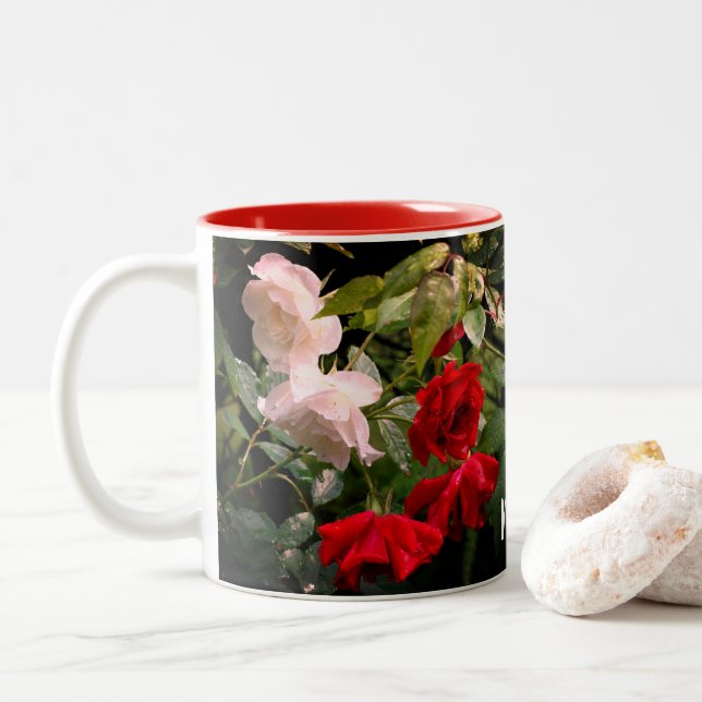 Caneca De Café Em Dois Tons Rosas encharcados personalizados (Com Donut)