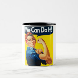 Caneca De Café Em Dois Tons Rosie the Riveter (Poster Icônica) (Nós podemos fa