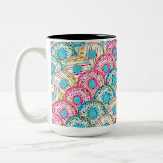 Caneca De Café Em Dois Tons Rosquinhas de aquarela empilhadas diagonais em tea