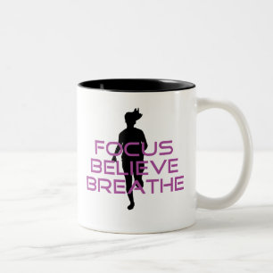 Caneca De Café Em Dois Tons Roxo Focus Acredite em Breathe