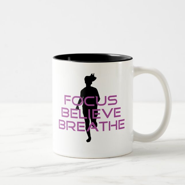 Caneca De Café Em Dois Tons Roxo Focus Acredite em Breathe (Direita)