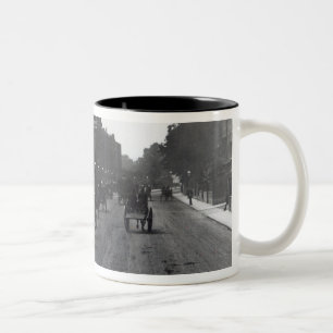 Caneca De Café Em Dois Tons Rua principal de Kensington, Londres