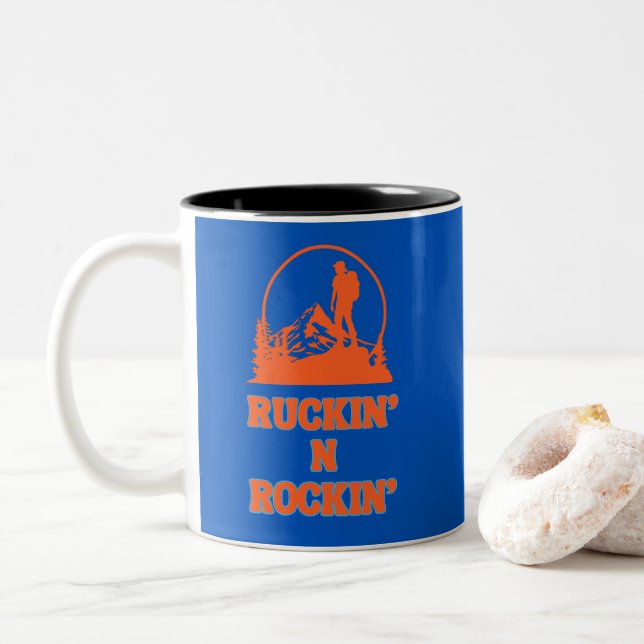Caneca De Café Em Dois Tons Ruckin' N Rockin' para o Hiker Rucking (Com Donut)