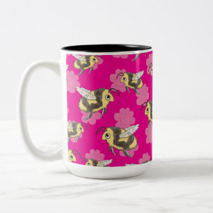 Caneca De Café Em Dois Tons Salve as abelhas em fundo floral rosa