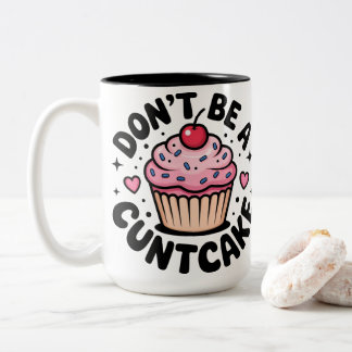 Caneca De Café Em Dois Tons Sassy Pink Cupcake Snarky Humorous Design