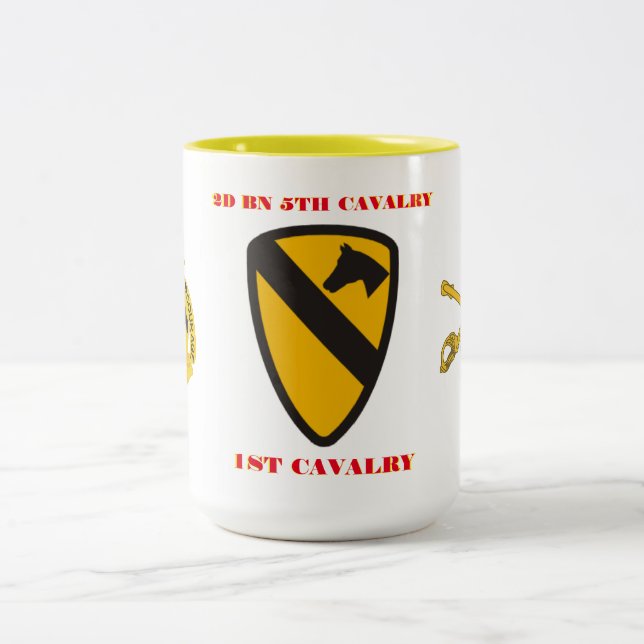 CANECA DE CAFÉ EM DOIS TONS SEGUNDO BATTALION 5 CAVALRY 1RUA CAVALRY MUG (Centro)