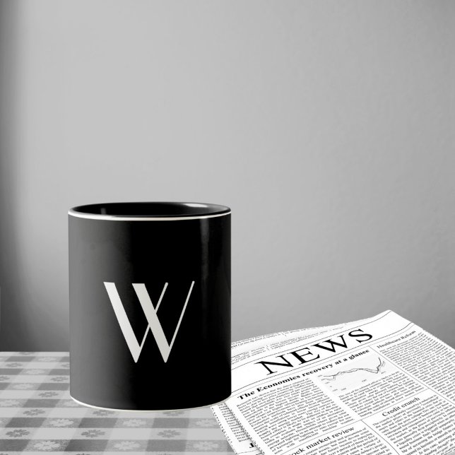 Caneca De Café Em Dois Tons Seu monograma em preto&branco (Criador carregado)