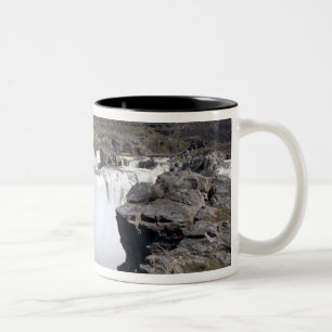 Caneca De Café Em Dois Tons Shoshone Falls no rio Cobra em Twin Falls,