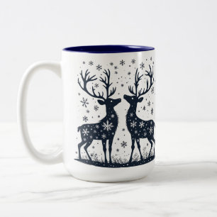 Caneca De Café Em Dois Tons Silhuetas de Rena sob a Neve de Natal que Cai