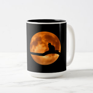 Caneca De Café Em Dois Tons Silhute de um Gato Negro em uma Árvore
