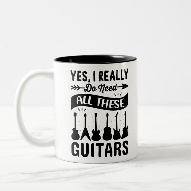 Caneca De Café Em Dois Tons Sim, eu realmente preciso de todas essas guitarras (Esquerda)