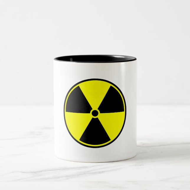 Caneca De Café Em Dois Tons Símbolo do material radioactivo (Centro)