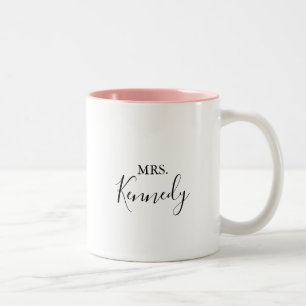 Caneca De Café Em Dois Tons Simples Minimalista Sra. Newlywn Bride