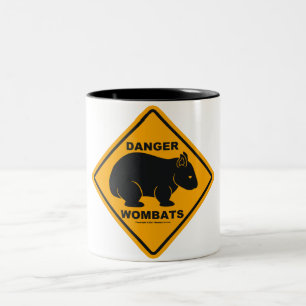 Caneca De Café Em Dois Tons Sinal de estrada do perigo de Wombat