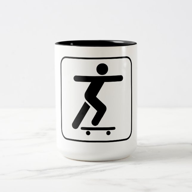 Caneca De Café Em Dois Tons Sinal Skateboarder preto e branco (Centro)