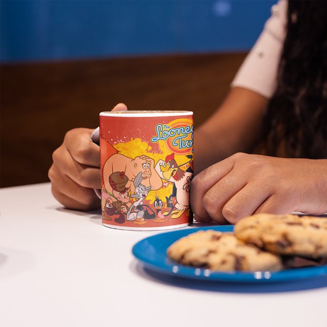 Caneca De Café Em Dois Tons Sintonize Mostra o logotipo e o costume (Criador carregado)