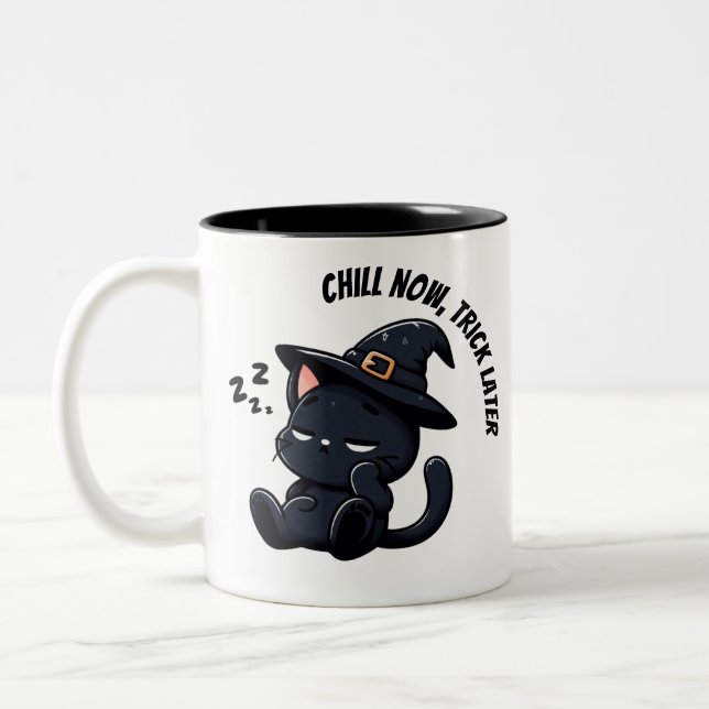 Caneca De Café Em Dois Tons Sleepy Witch Cat Zzz Halloween  (Esquerda)