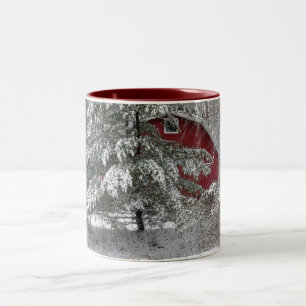 Caneca De Café Em Dois Tons Snowy Red Barn