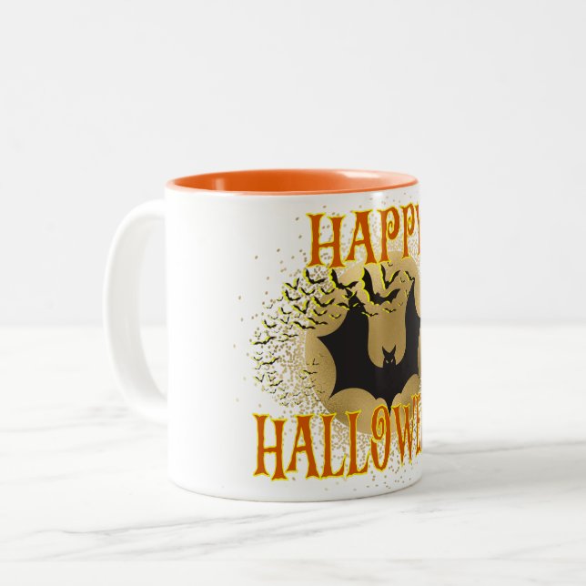 Caneca De Café Em Dois Tons Sob o feitiço da Lua, Feliz Halloween Beckons! (Frente Esquerda)