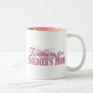 Caneca De Café Em Dois Tons Soldados mamã, tentativa andando em meus calçado