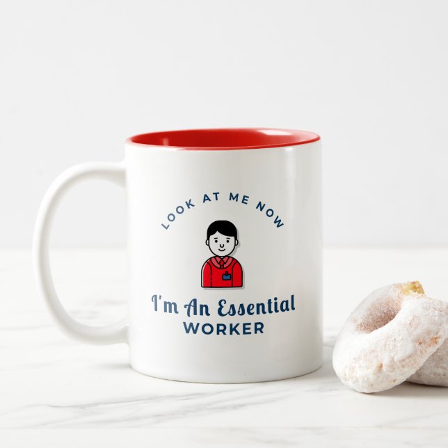Caneca De Café Em Dois Tons sou um trabalhador essencial (Com Donut)