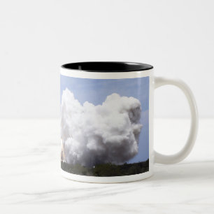 Caneca De Café Em Dois Tons Space Shuttle Atlantis levanta 27