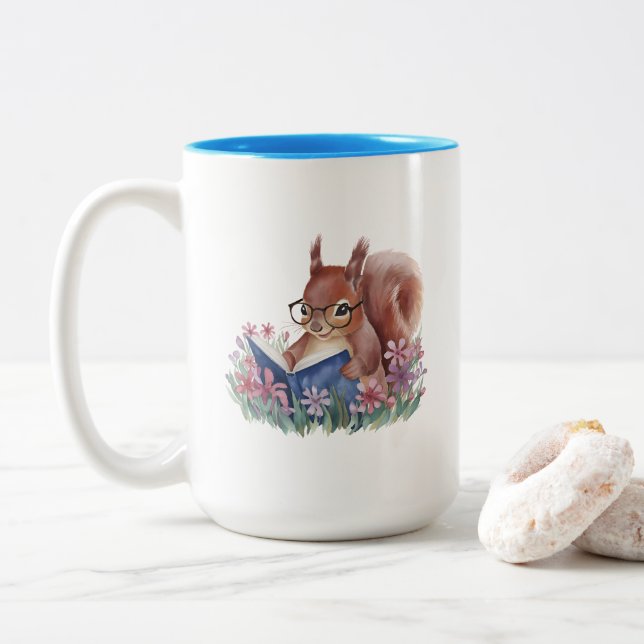 Caneca De Café Em Dois Tons Squirrel Reading A Book Nestled In Flowers (Com Donut)