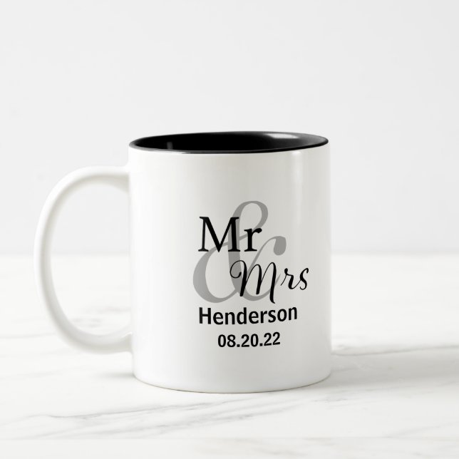 Caneca De Café Em Dois Tons Sr. & Sra. Casamento com Apelido Casado (Esquerda)