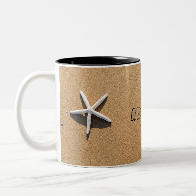Caneca De Café Em Dois Tons Starfish na praia Sandy (Esquerda)