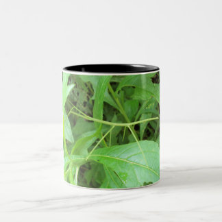 Caneca De Café Em Dois Tons Stick Andando