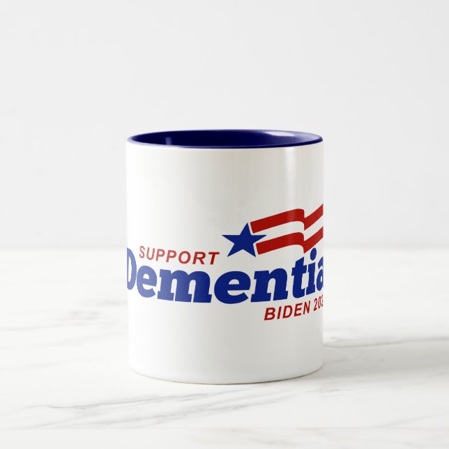 Caneca De Café Em Dois Tons Suporte demência Biden 2024 (Centro)