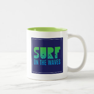 Caneca De Café Em Dois Tons Surf no poster das ondas