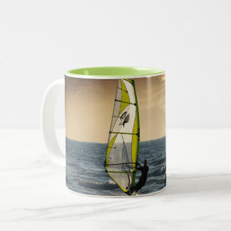 Caneca De Café Em Dois Tons Surfe de vento