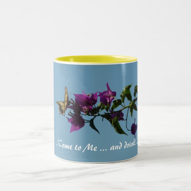 Caneca De Café Em Dois Tons Swallowtail no bougainvillea (Centro)