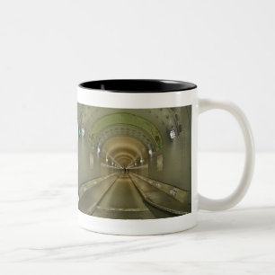 Caneca De Café Em Dois Tons Taça bicolor preto Hamburgo Elbtunnel velhos